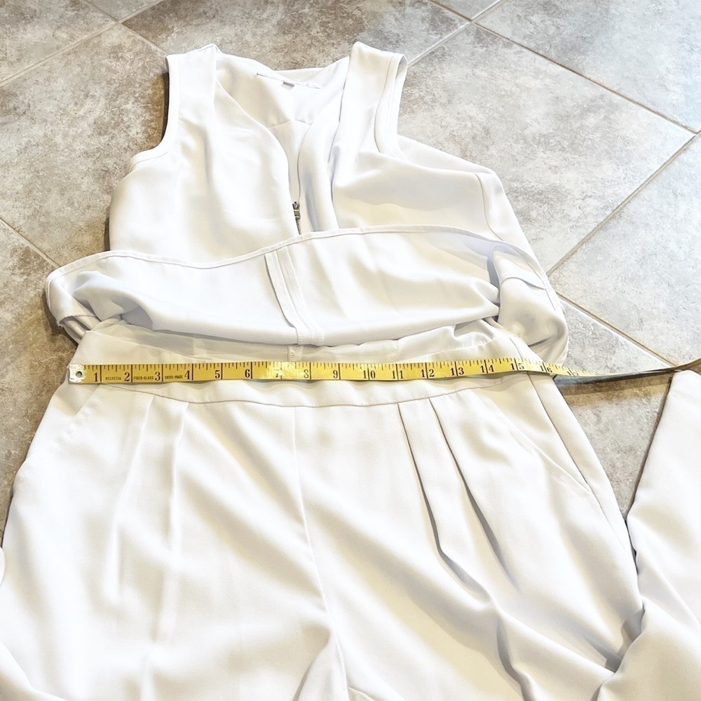 Trina Turk Banning White Crepe Jumpsuit V Neck Zipper Sleeveless White Size 6 - Picture 8 of 12